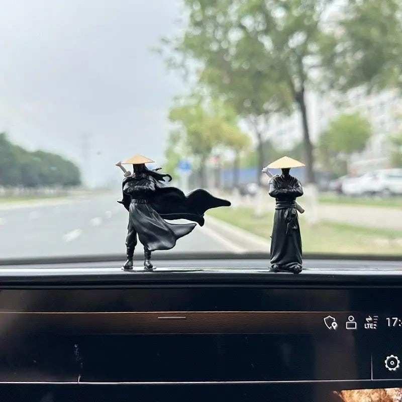 Lisslune | Knight Wanderer for Car Decoration