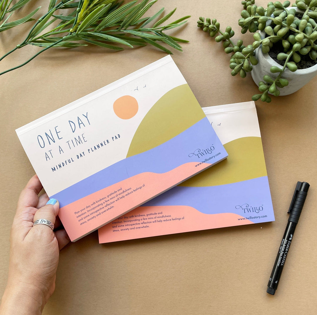 Lisslune | The Productivity and Wellbeing Planner Set of 5