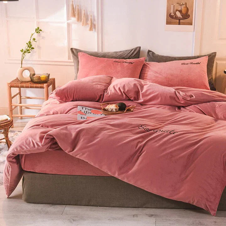 Lisslune | Bedding - Cozy fleece bedding for an unparalleled sleeping experience