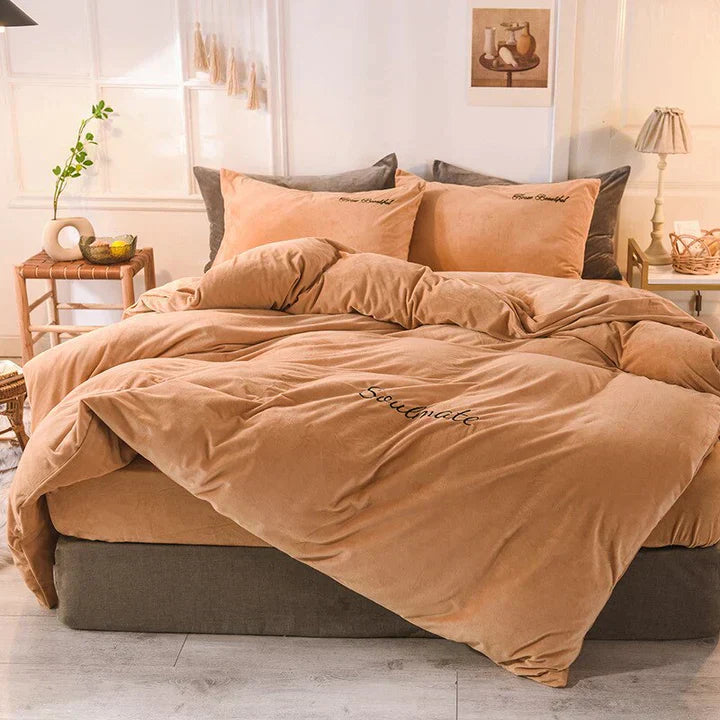 Lisslune | Bedding - Cozy fleece bedding for an unparalleled sleeping experience