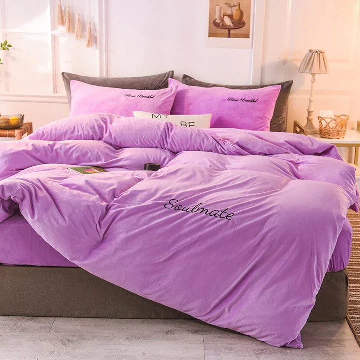 Lisslune | Bedding - Cozy fleece bedding for an unparalleled sleeping experience