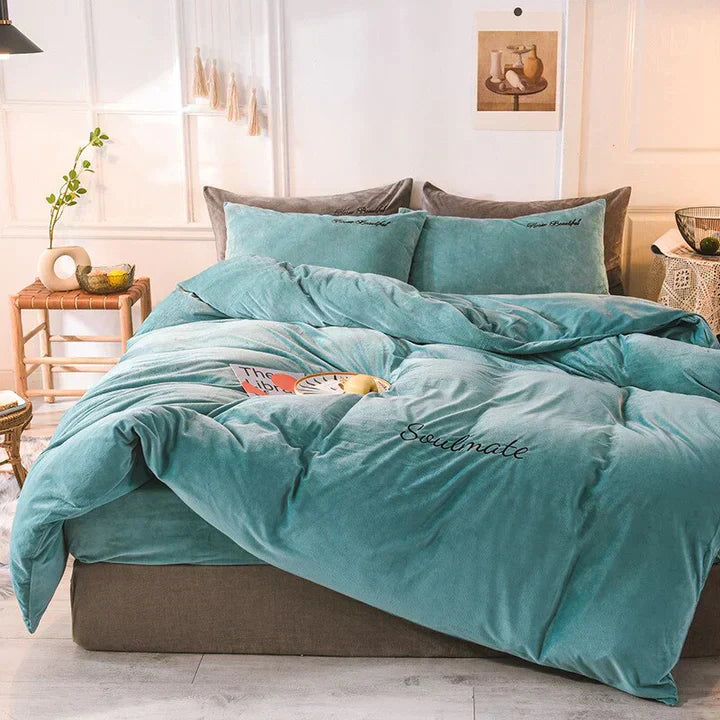 Lisslune | Bedding - Cozy fleece bedding for an unparalleled sleeping experience