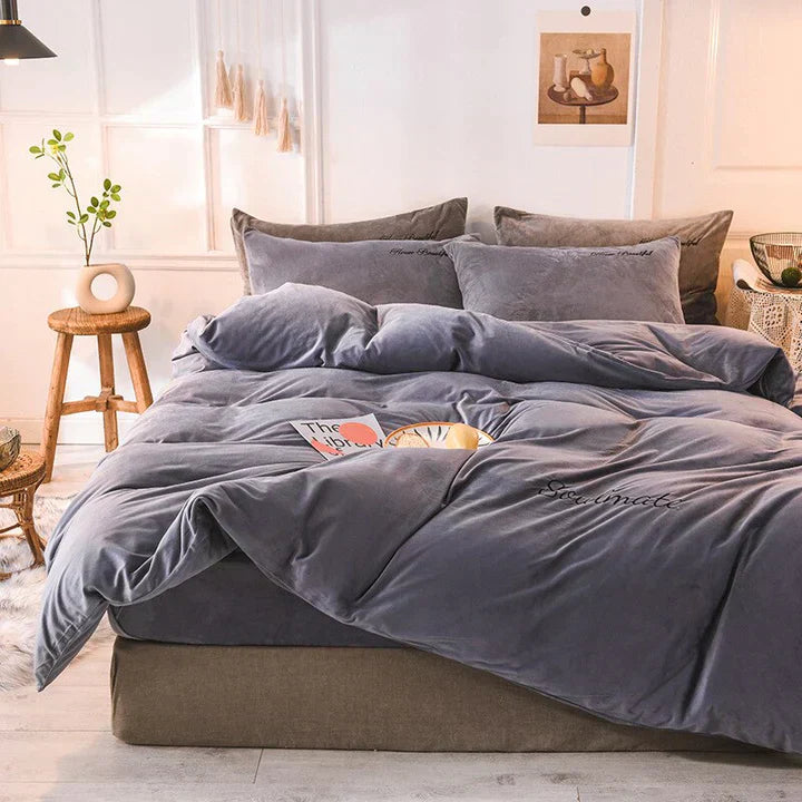 Lisslune | Bedding - Cozy fleece bedding for an unparalleled sleeping experience