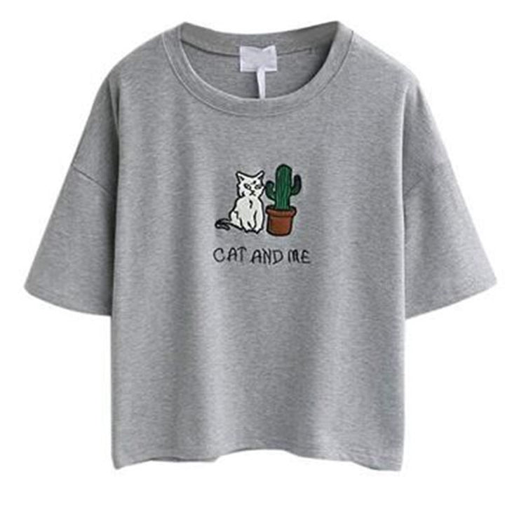 Women's casual T-shirt with cute cat and plant design Lisslune