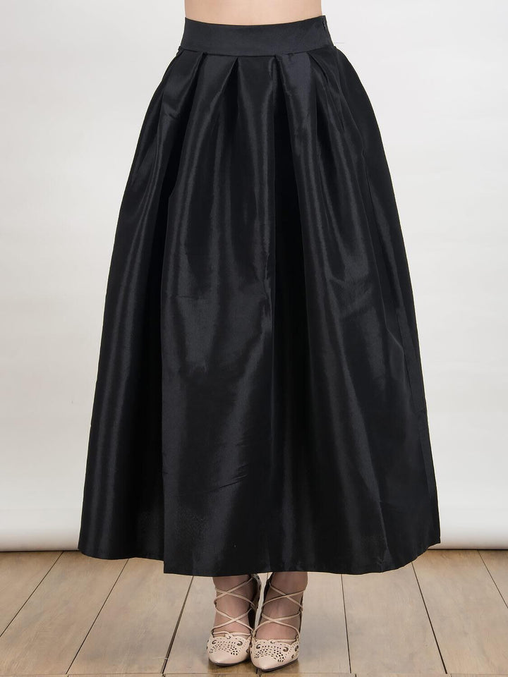 Women's maxi skirt made of shimmering satin with a wide cut Lisslune