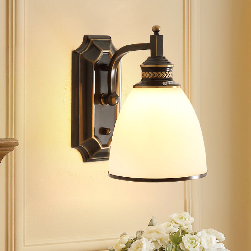 Skørter | Cone-shaped Opal Glass Wall Lamp Traditional 1-Light Living Room Wall Lighting Idea in Black and Gold