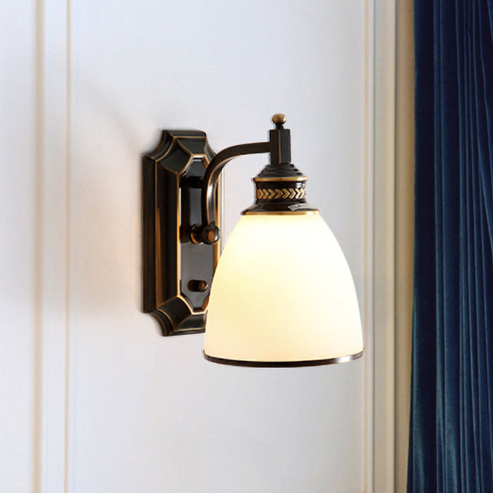 Skørter | Cone-shaped Opal Glass Wall Lamp Traditional 1-Light Living Room Wall Lighting Idea in Black and Gold
