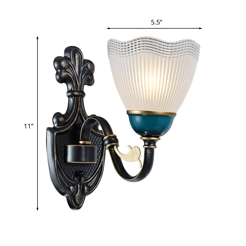 Skørter | 1/2-Head Scalloped Pleated Wall Lamp Traditional Black Ribbed Glass Wall Lamp with Curved Arm