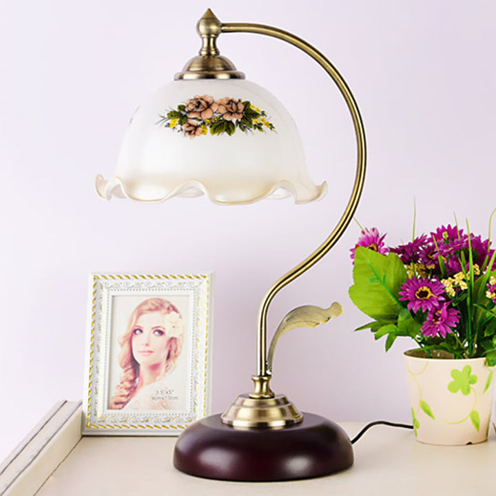 Lisslune | Vintaria – Pleated Dome Natlys made of Frosted Glass