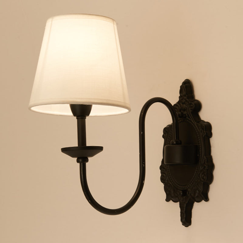 Skørter | 1/2-Head Cone Shade Wall Lamp Country White Fabric Wall Mounted Lighting with Black Wave Arm