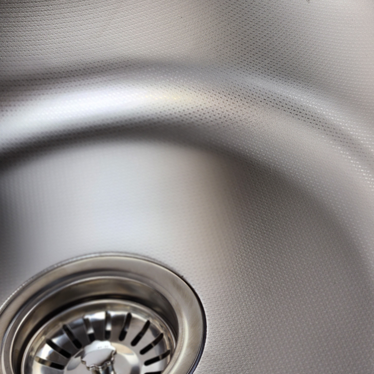 Lisslune | Single Bowl Kitchen Sink Round Micro Len 49 x 16 + Siphon
