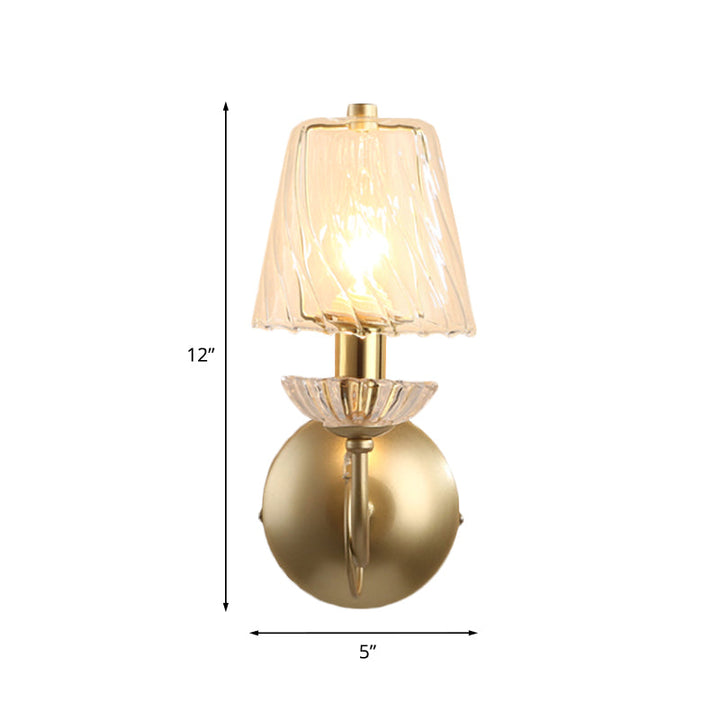 Lisslune | Minimalistic Cone-Shaped Wall Light with Single Bulb Made of Clear, Twisted Glass in Gold