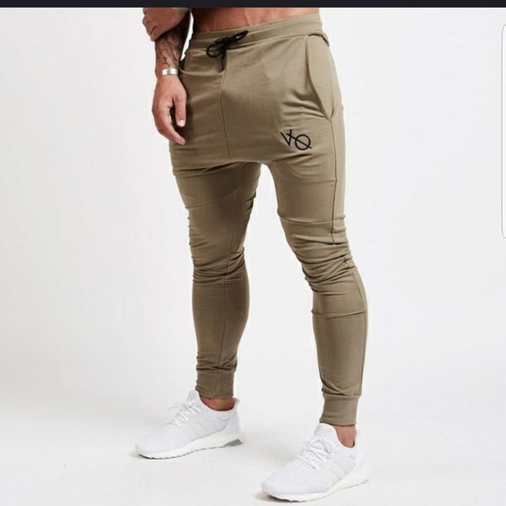 Men's sporty jogging pants with elastic waistband and stylish design Lisslune