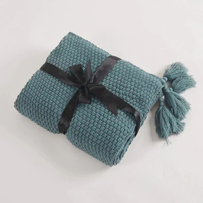 Lisslune | NordiWrap Knitted Wool Blanket with Tassels | Nordic Design | Cozy & Elegant | Perfect for Home