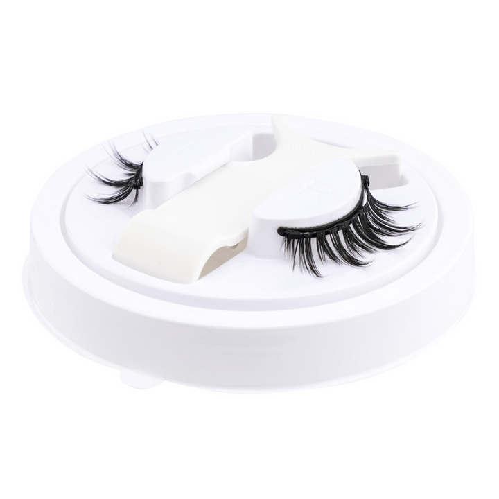 Lisslune | Reusable Magnetic Eyelash and Tweezers Set – No Glue Required