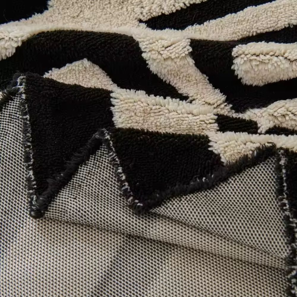 Lisslune | Luxury Urban Maze Sofa Cover