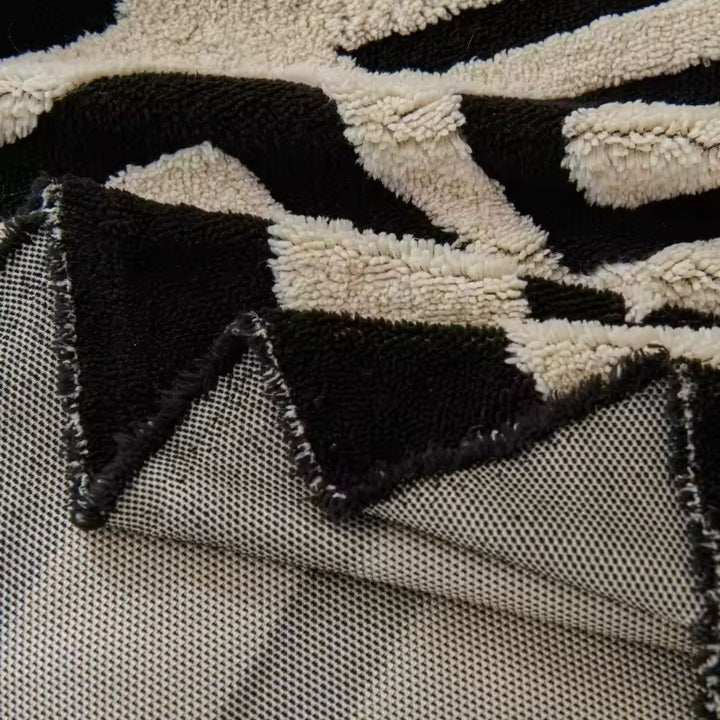 Lisslune | Luxury Urban Maze Sofa Cover