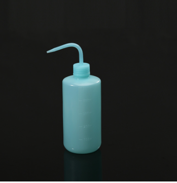 Lisslune | Spot 500ml Squeeze Pouring Bottle – Compact Spray Bottle for Precise Pouring and Dosing