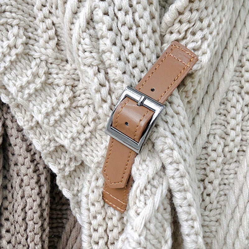 Lisslune | Triangular Knit Scarf with Leather Loop