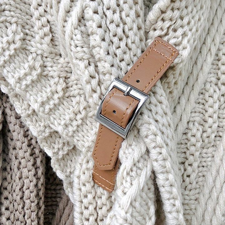 Lisslune | Triangular Knit Scarf with Leather Loop