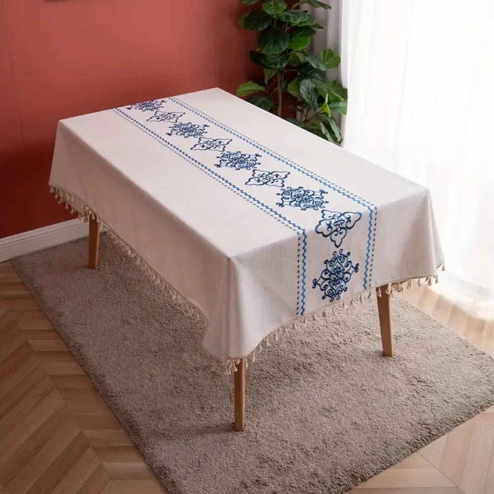 Lisslune | Sorella Luxe Embroidered Tablecloth