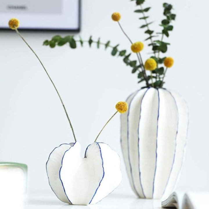 Lisslune | Star Fruit Inspired Ceramic Vase