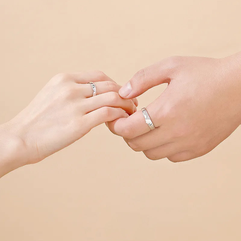 Lisslune | Love at first kiss couple rings