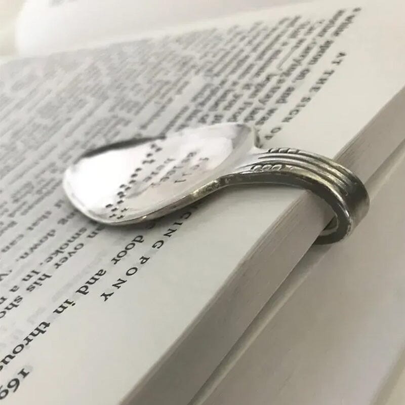 Lisslune | Funny Spoon Bookmark - perfect gift for a bookworm