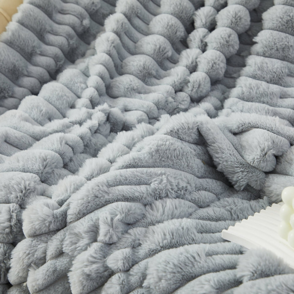 Lisslune | Plush Soft Synthetic Rabbit Blanket