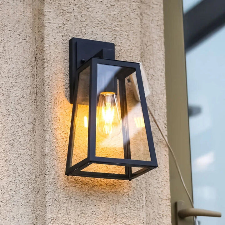 Lisslune | NovaGlow modern outdoor lamp for elegant spaces