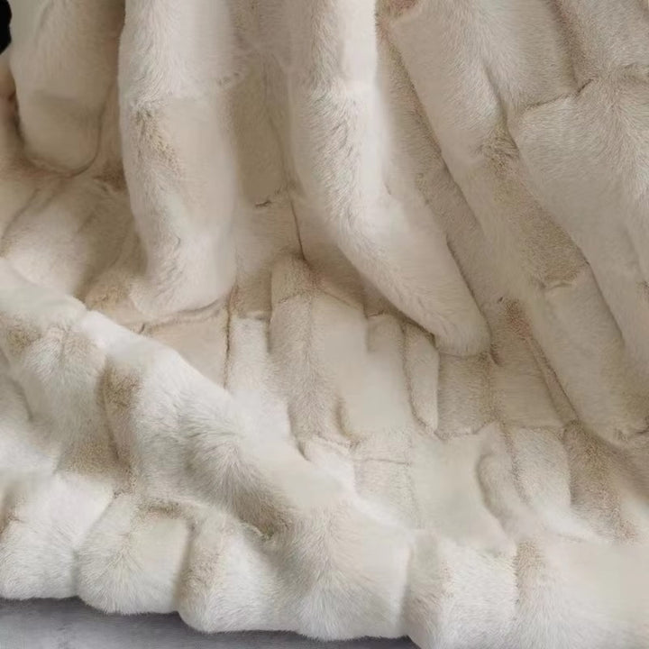 Lisslune | Heavenly Retreat Synthetic Fur Blanket