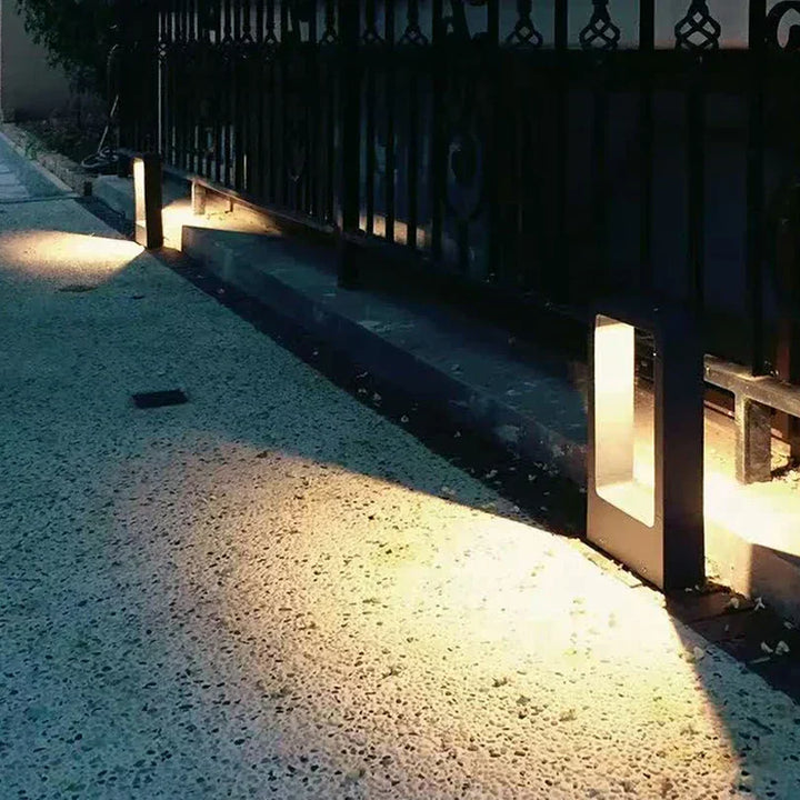 Lisslune | TerraLuxe Floor Garden Lamp - waterproof LED garden lighting for paths and terraces