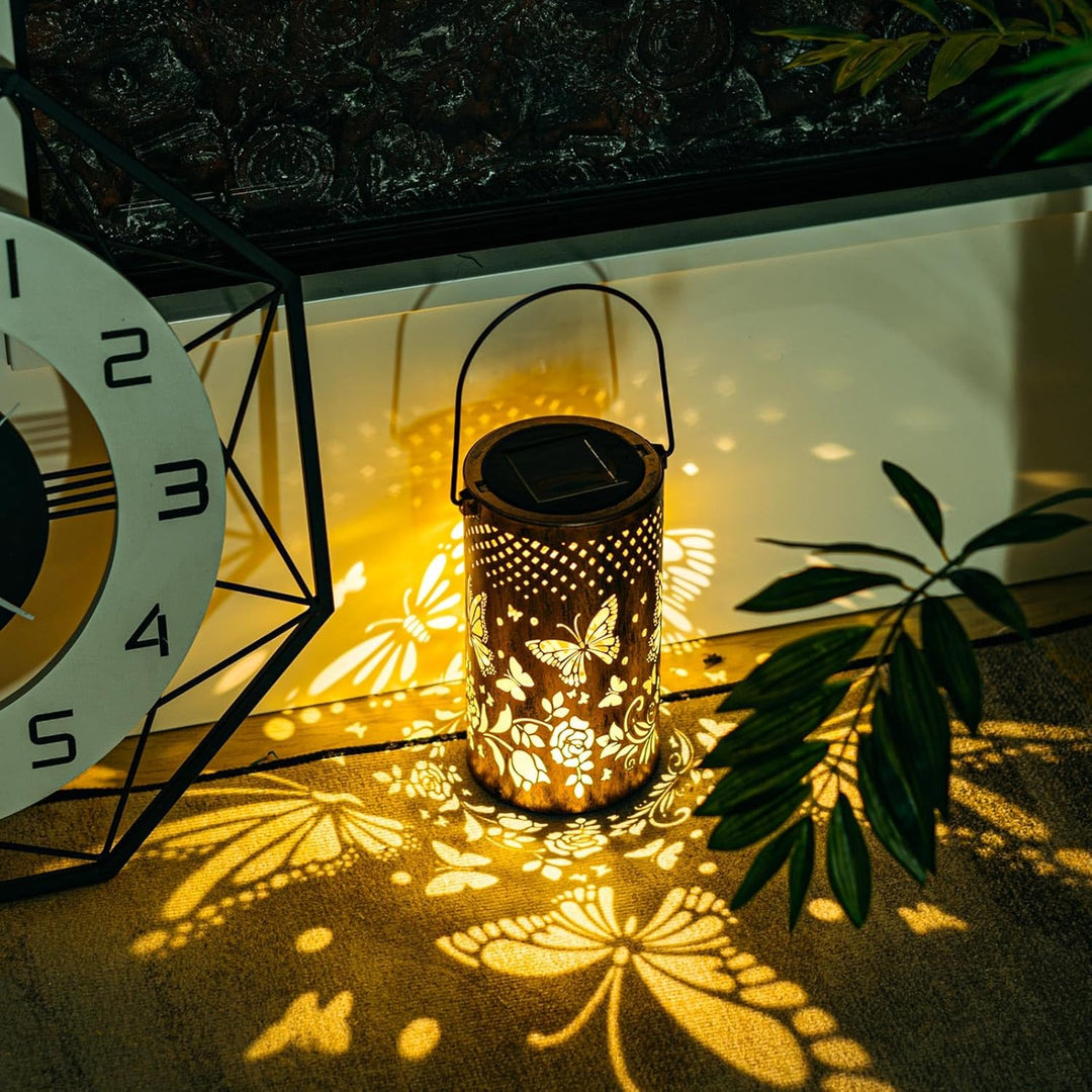 Lisslune | Solar-Powered Lantern Light