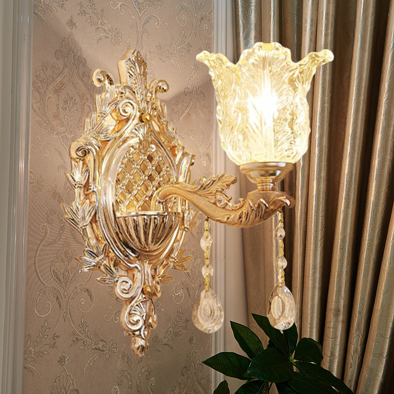 Skørter | Single Ruffle Glass Wall Lamp Traditional Gold Floral Shade Bedroom Wall Mounted Lamp