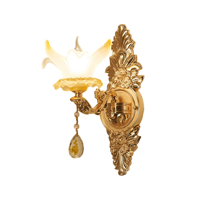 Skørter | Golden Lily Shade Wall Lamp Traditional Ribbed Glass 1/2-Ball Living Room Wall Light