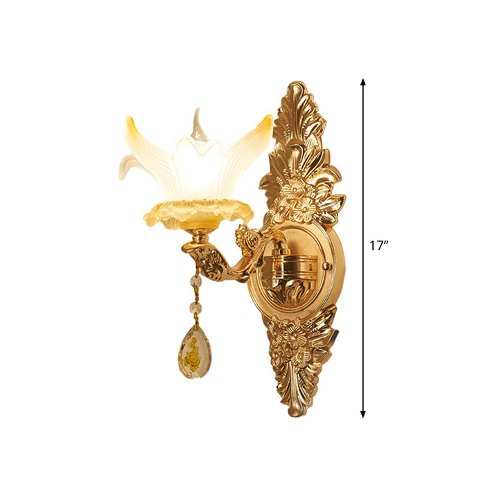 Skørter | Golden Lily Shade Wall Lamp Traditional Ribbed Glass 1/2-Ball Living Room Wall Light