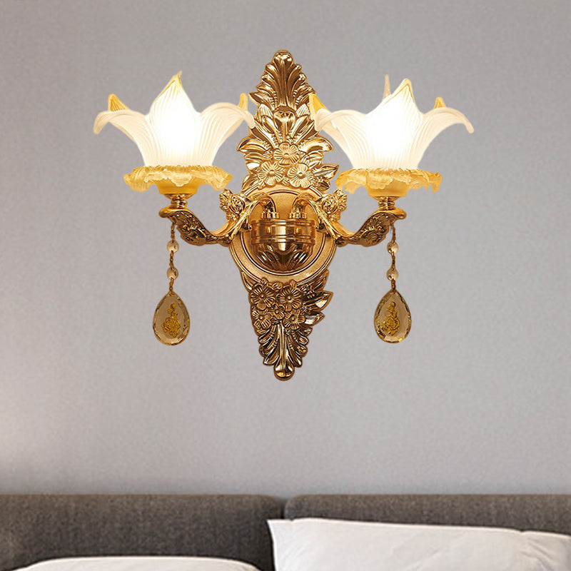 Skørter | Golden Lily Shade Wall Lamp Traditional Ribbed Glass 1/2-Ball Living Room Wall Light