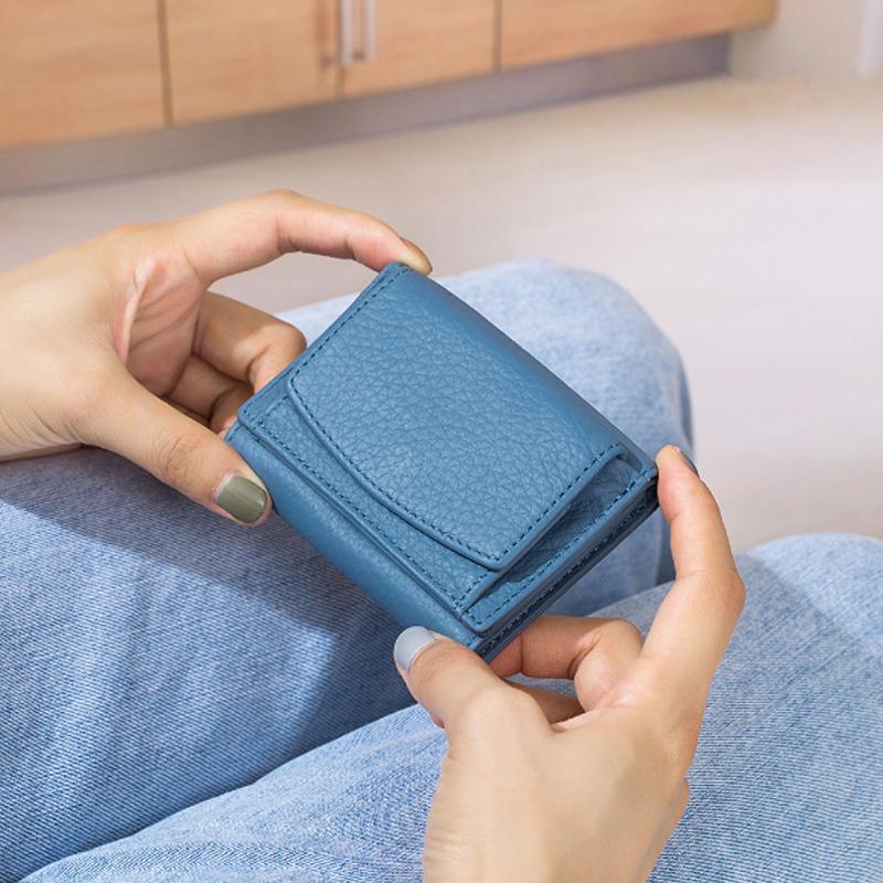 Lisslune | RFID wallet made of soft leather
