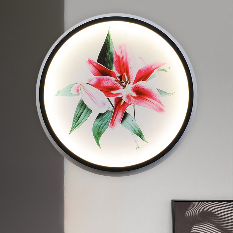 Skørter | Oriental Style Circular Metal Wall Lamp LED Wall Mounted Light in Black with Flower/Bird Patterns