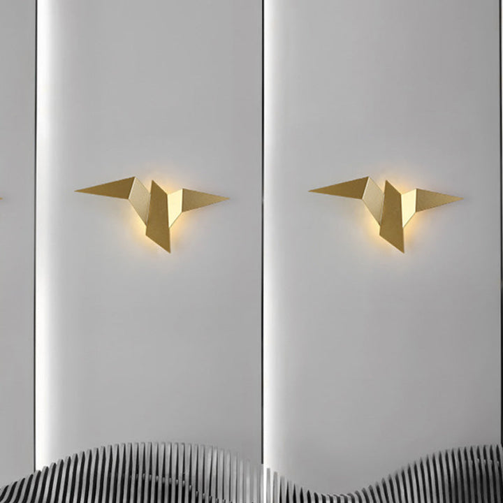 Lisslune | Metallic Bird-like Wall Light Modernist White/Black/Gold Finish LED Wall Lamp Fixture in White/Warm/Natural Light
