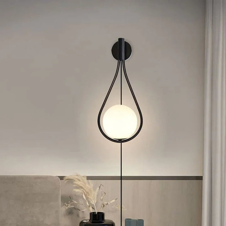 Lisslune | Light - Wall lamp from the middle of the century