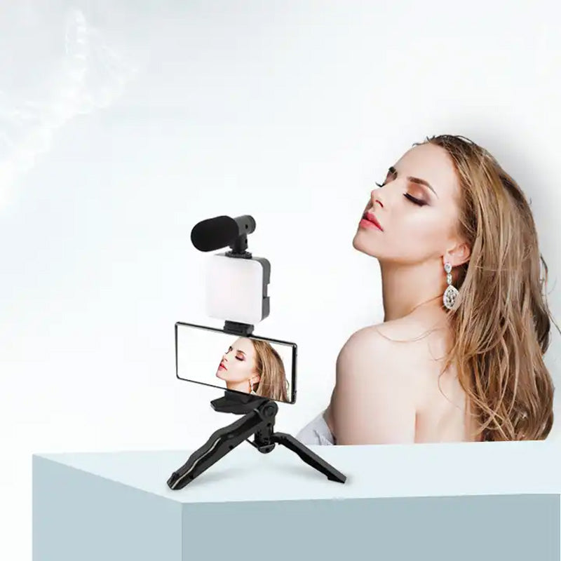 Lisslune | Spotlight with Microphone Kit