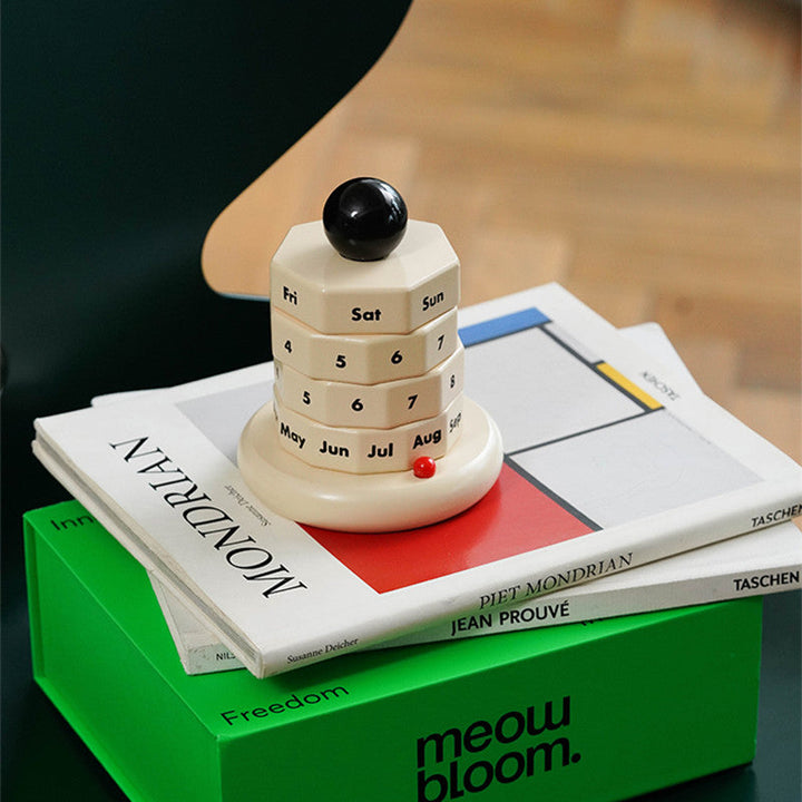 Lisslune | Wooden Creative Perpetual Calendar