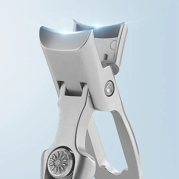 Lisslune | Precision Nail Clipper - The Ultimate Tool for Thick Nails