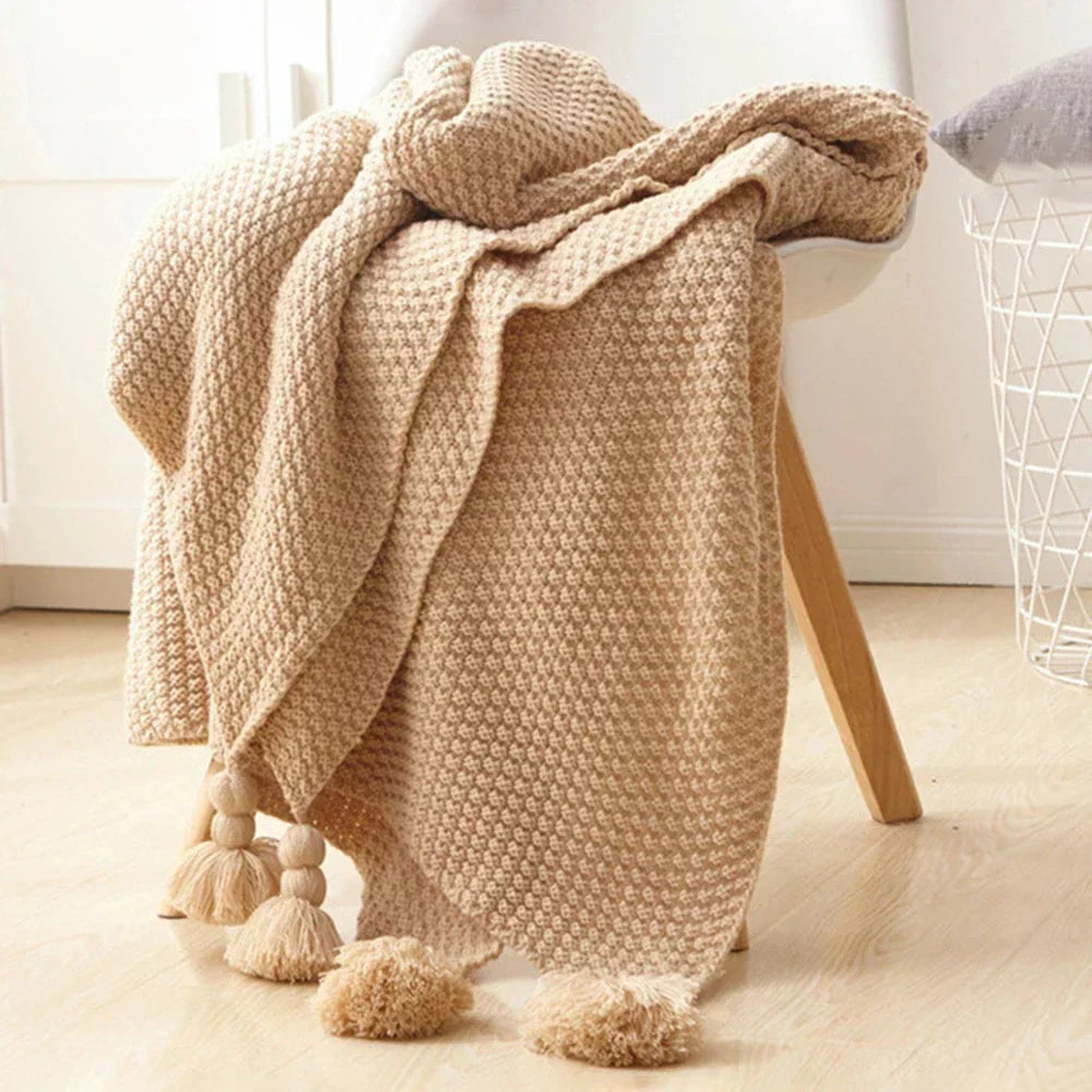 Lisslune | Knitted Wool Blanket with Fringes - NordicCozy