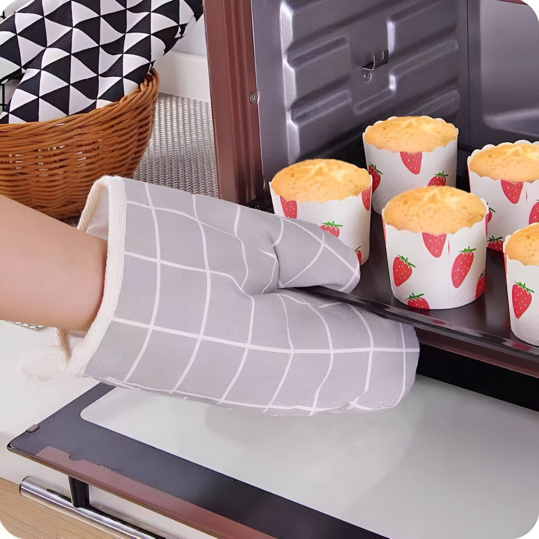 Lisslune | Heatproof Grid Pattern Kitchen Mitts