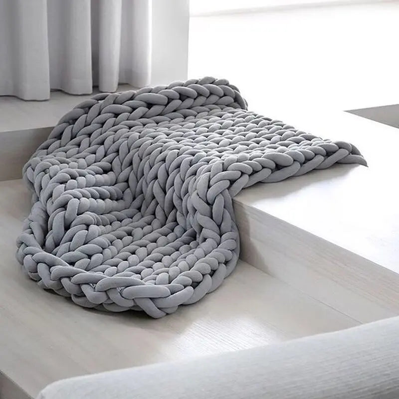 Lisslune | Chunky Knit Handmade Weighted Throw – Ultra-Cozy & Stylish Blanket