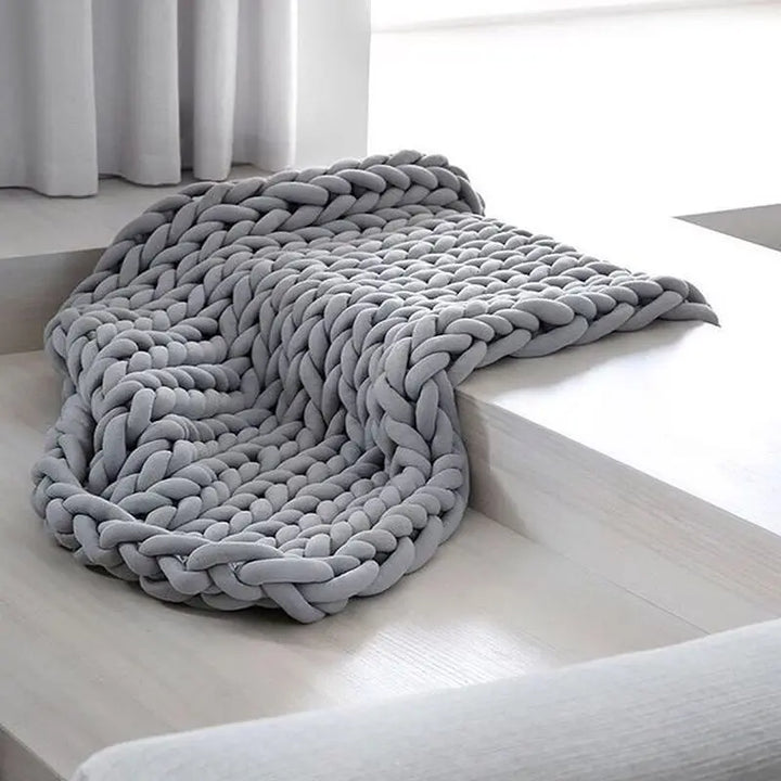 Lisslune | Chunky Knit Handmade Weighted Throw – Ultra-Cozy & Stylish Blanket