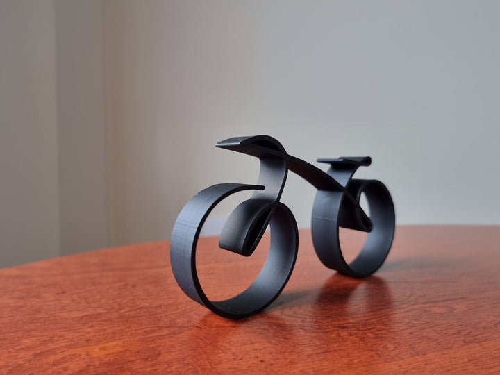 Lisslune | Elegant minimalist bicycle sculpture wireframe style