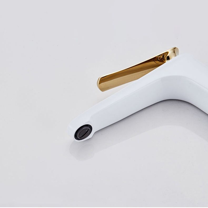 Lisslune | Luxury 1 Handle Sink Bathroom Faucet Round Brass Sink Faucet with Water Hose